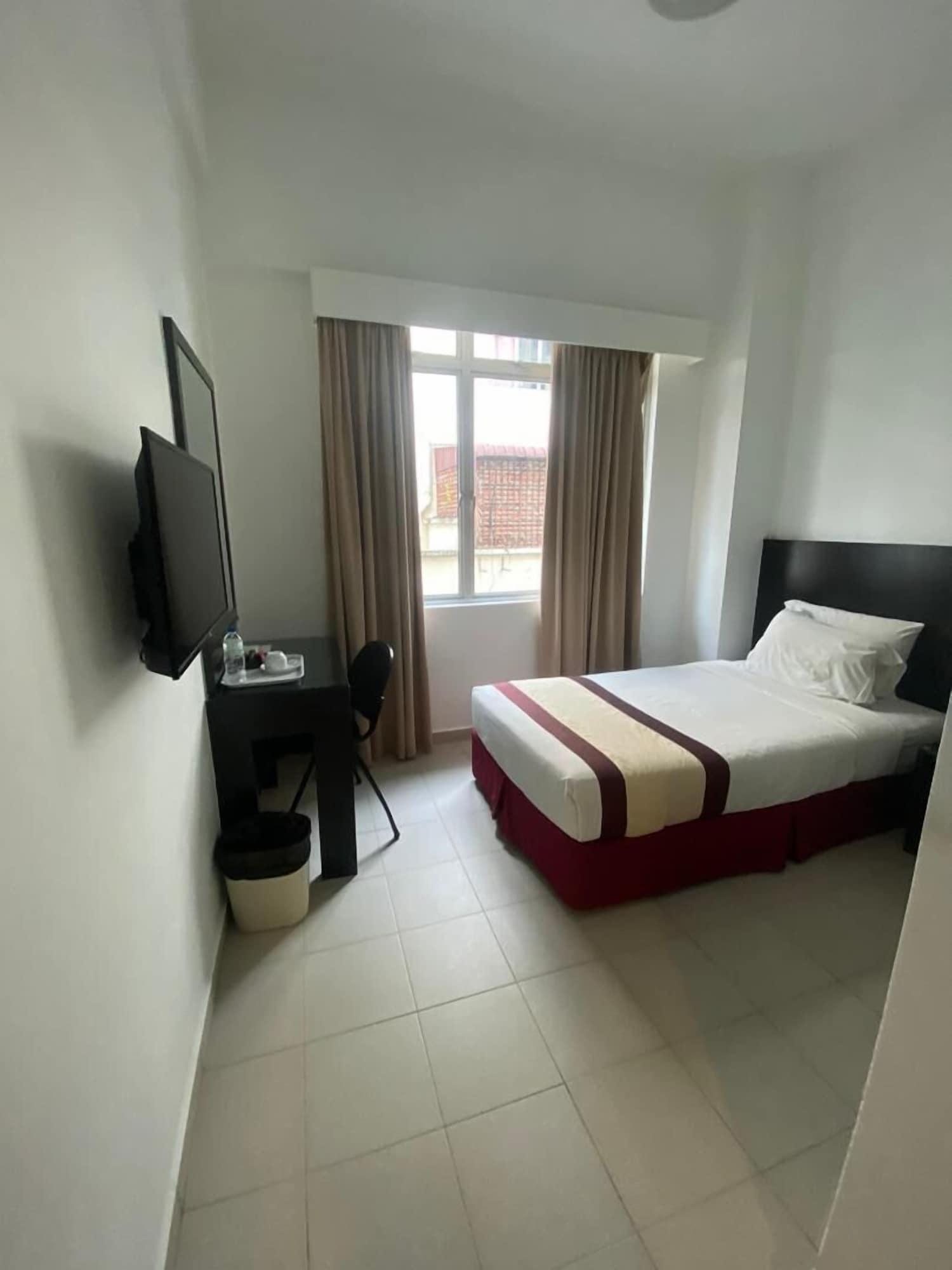Swan Garden Hotel Pasir Gudang Exterior photo